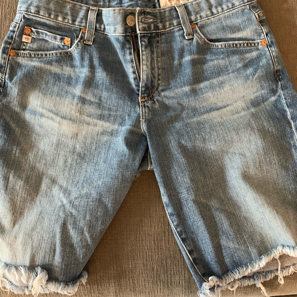 AG SIZE 28 NIKKI SHORT